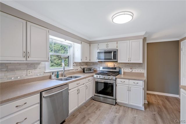4957 Saint John Drive, Onondaga, NY 13215