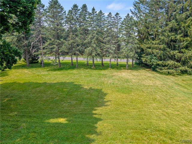 4957 Saint John Drive, Onondaga, NY 13215