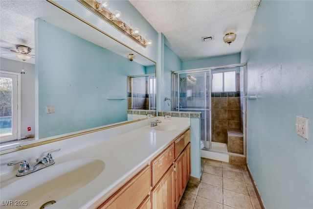 3905 Centura Avenue, Las Vegas, NV 89110