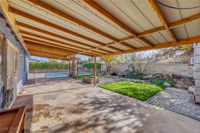 3905 Centura Avenue, Las Vegas, NV 89110