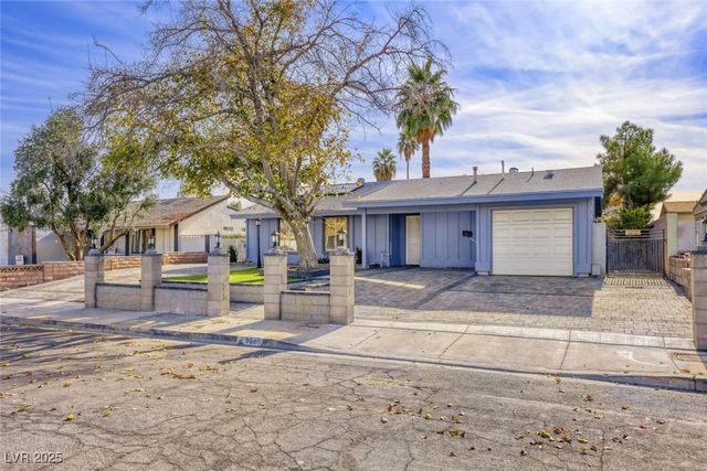 3905 Centura Avenue, Las Vegas, NV 89110