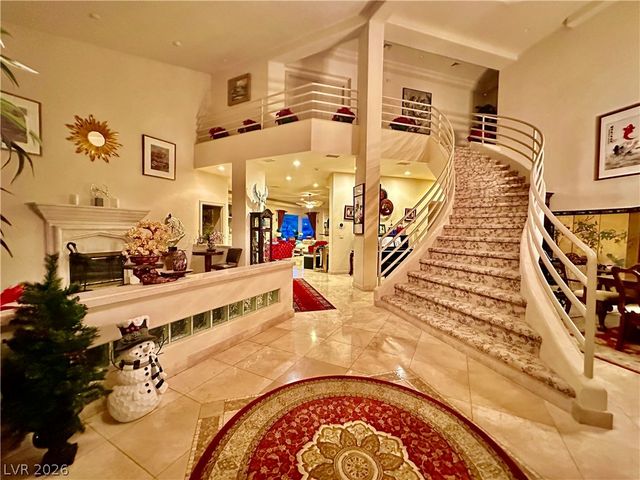 8101 Moonstone Circle, Las Vegas, NV 89128