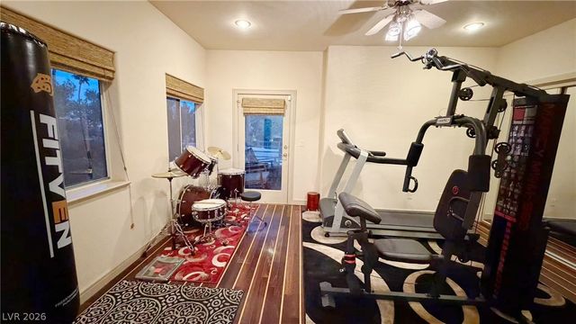 8101 Moonstone Circle, Las Vegas, NV 89128