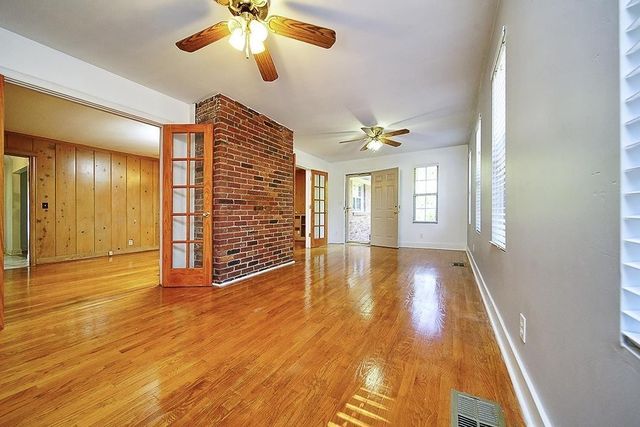 713 Farrell Rd, Nashville, TN 37220