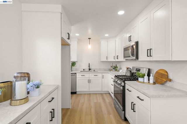 2231 LaSalle St, Martinez, CA 94553