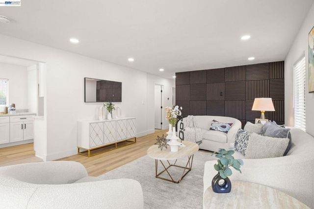 2231 LaSalle St, Martinez, CA 94553