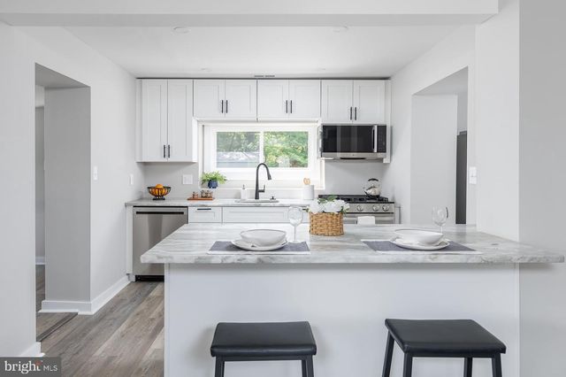 738 HOWARD AVE, Wenonah, NJ 08090