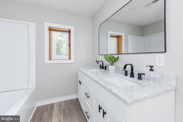 738 HOWARD AVE, Wenonah, NJ 08090