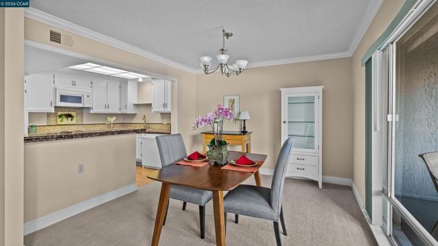1224 Rockledge Ln 6, Walnut Creek, CA 94595