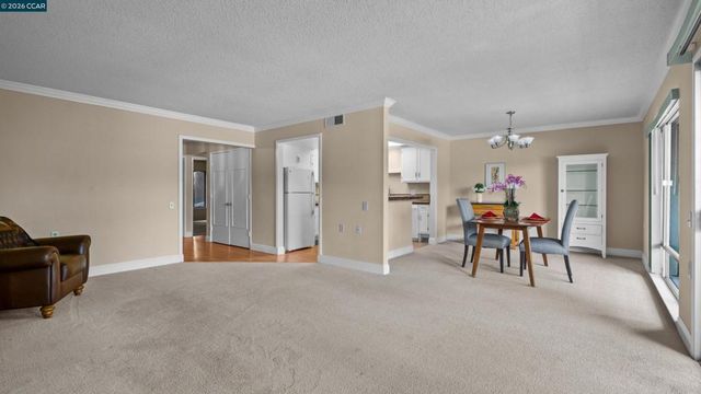 1224 Rockledge Ln 6, Walnut Creek, CA 94595