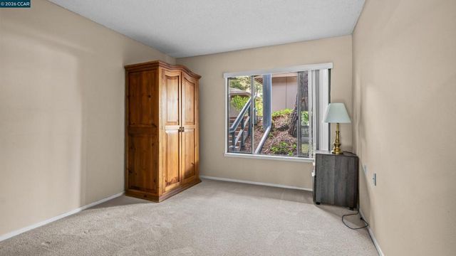 1224 Rockledge Ln 6, Walnut Creek, CA 94595