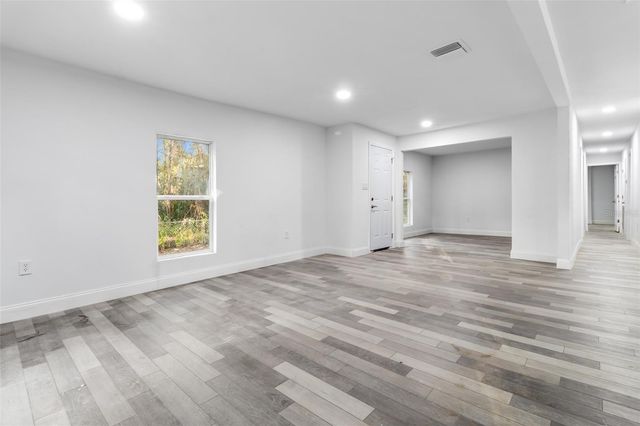 18186 FERRY AVENUE, Brooksville, FL 34604