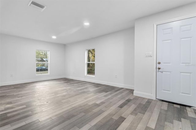 18186 FERRY AVENUE, Brooksville, FL 34604