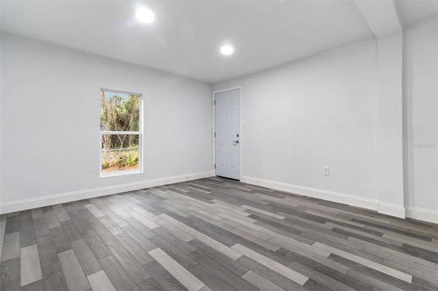 18186 FERRY AVENUE, Brooksville, FL 34604