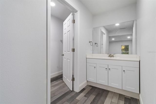 18186 FERRY AVENUE, Brooksville, FL 34604