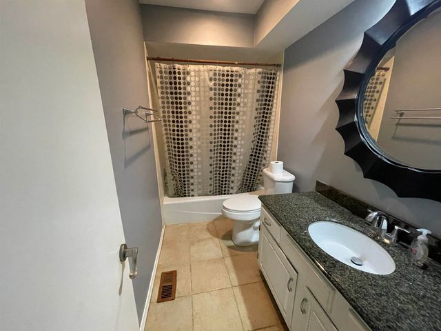 1506 S TODD PL, Wichita, KS 67207