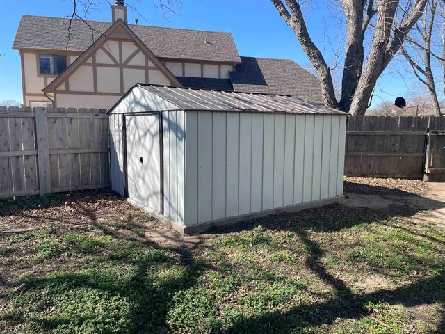 1506 S TODD PL, Wichita, KS 67207