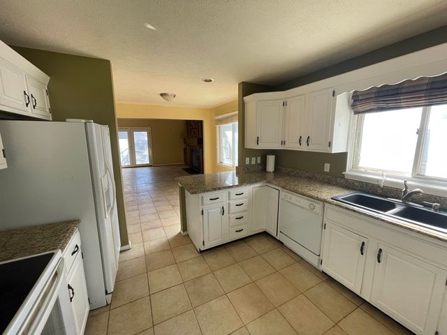 1506 S TODD PL, Wichita, KS 67207