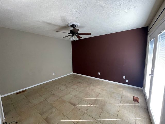 1506 S TODD PL, Wichita, KS 67207