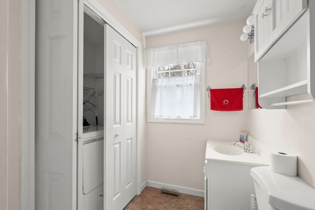11 Mya's Court, Wareham, MA 02571