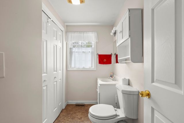 11 Mya's Court, Wareham, MA 02571