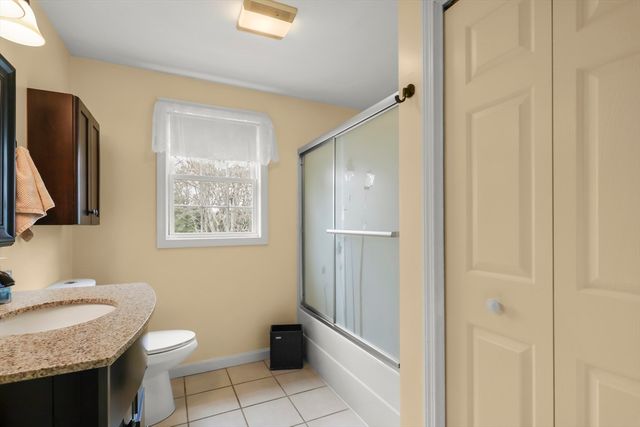 11 Mya's Court, Wareham, MA 02571
