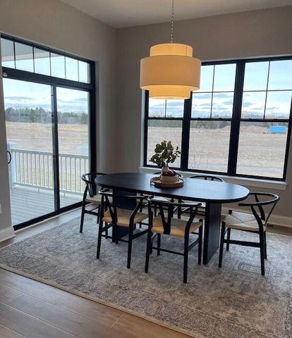W214N4946 Casey COURT, Menomonee Falls, WI 53051