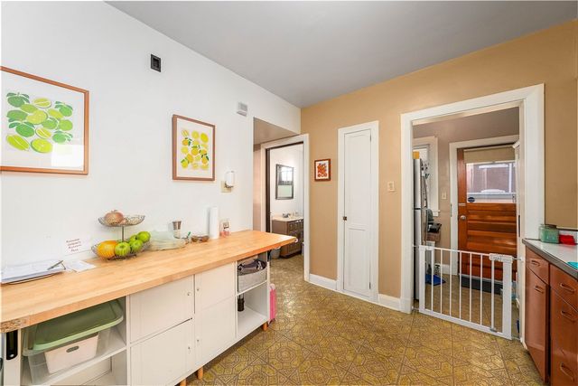 853 Collins St, Highland Park, PA 15206