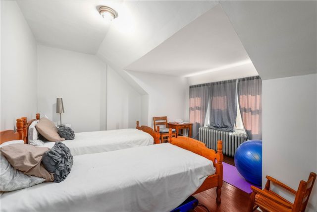 853 Collins St, Highland Park, PA 15206