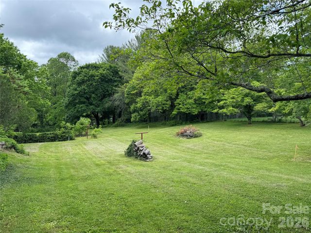 46 GREEN HILL Avenue, Asheville, NC 28806
