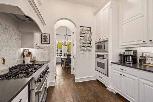 72 Casa Lane, Colleyville, TX 76034