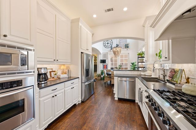 72 Casa Lane, Colleyville, TX 76034