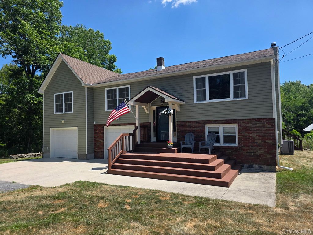 326 Bullville Road, Montgomery, NY 12549