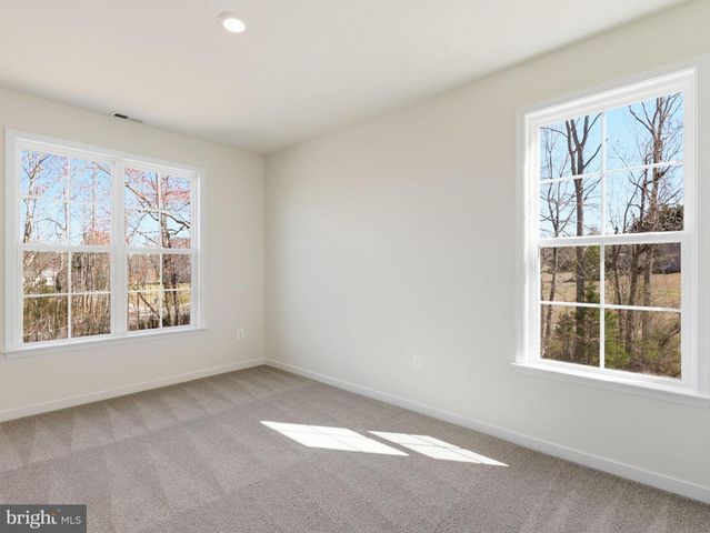 155 SECLUSION SHORES DR, Mineral, VA 23117