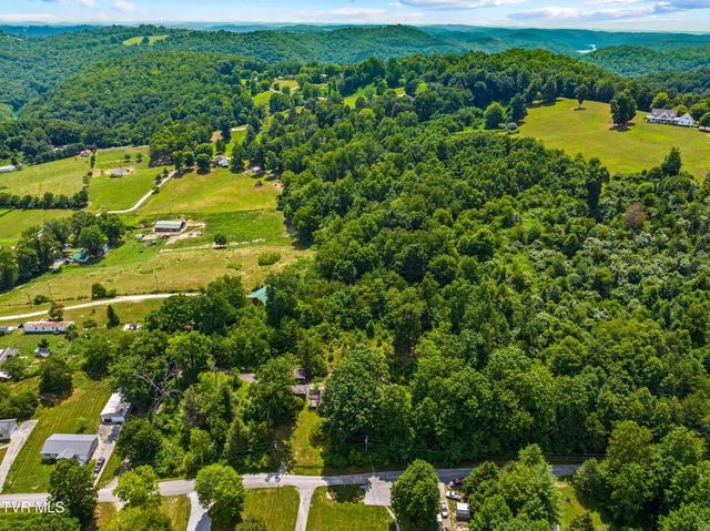 285 Vanover Lane, Jacksboro, TN 37757
