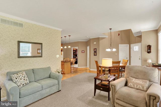 2 TURNING LEAF WAY, Reading, PA 19605