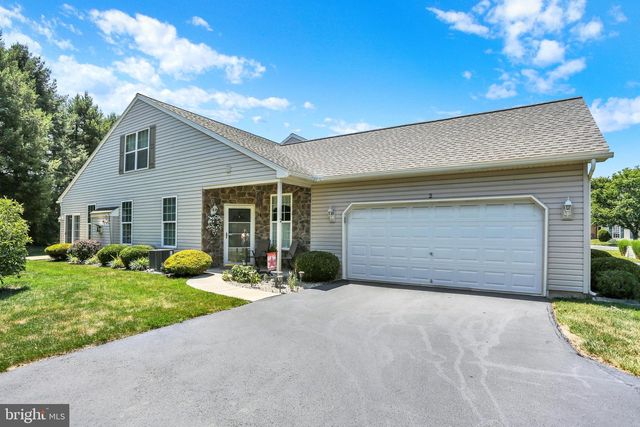 2 TURNING LEAF WAY, Reading, PA 19605