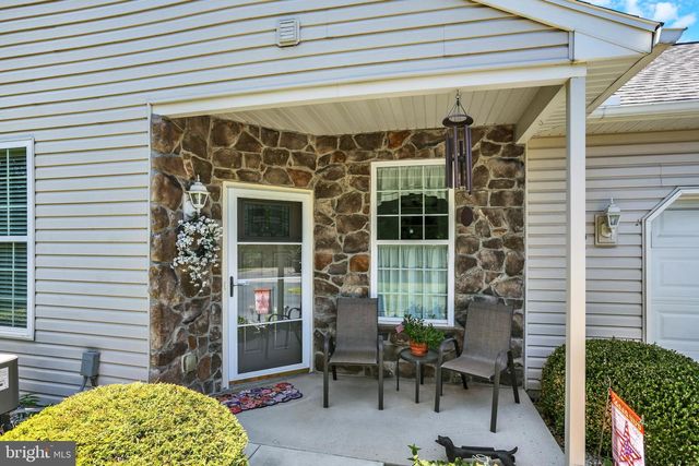 2 TURNING LEAF WAY, Reading, PA 19605