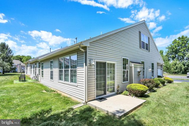 2 TURNING LEAF WAY, Reading, PA 19605