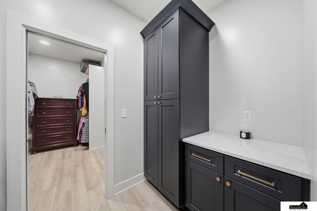 1164 Tuscan Trail, Hickman, NE 68372