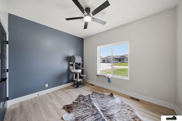 1164 Tuscan Trail, Hickman, NE 68372