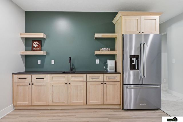1164 Tuscan Trail, Hickman, NE 68372