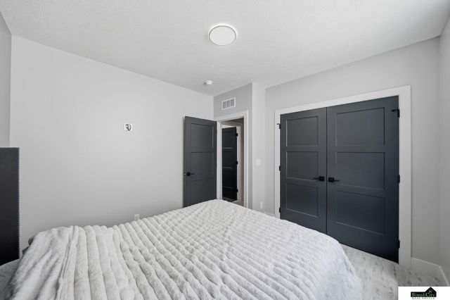 1164 Tuscan Trail, Hickman, NE 68372