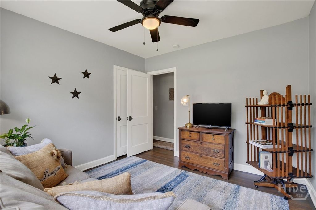 Image 16 of property listing at 19 Harlan Drive, Savannah, GA 31406