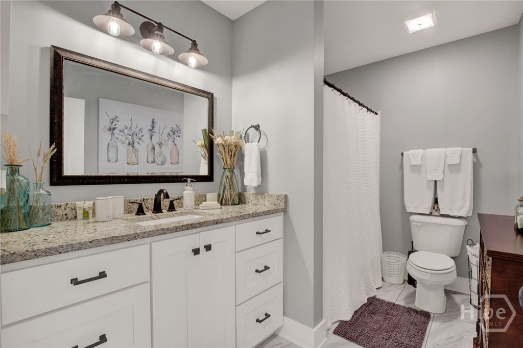 Image 17 of property listing at 19 Harlan Drive, Savannah, GA 31406