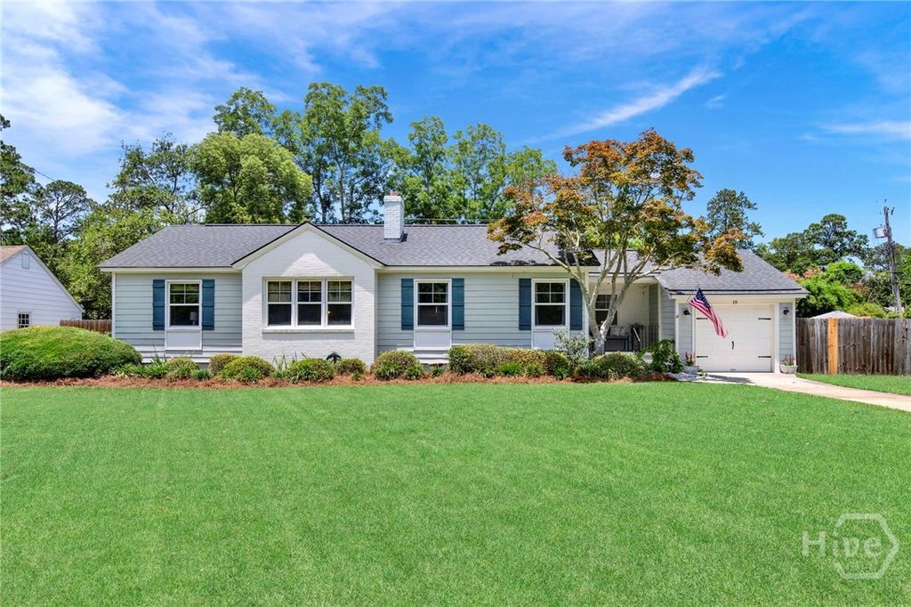 Image 2 of property listing at 19 Harlan Drive, Savannah, GA 31406