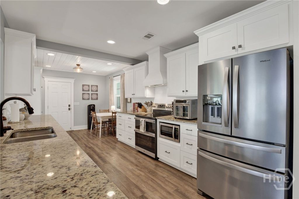 Image 27 of property listing at 19 Harlan Drive, Savannah, GA 31406