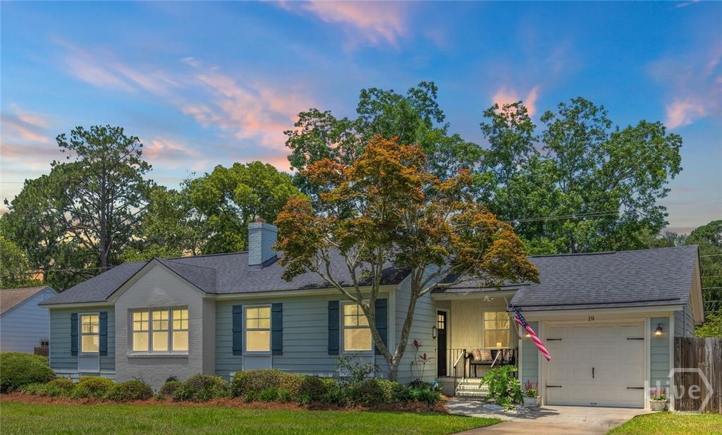 Image 3 of property listing at 19 Harlan Drive, Savannah, GA 31406