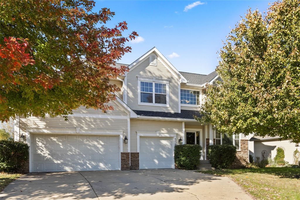 509 SW Hickory Glen, Grimes, IA 50111