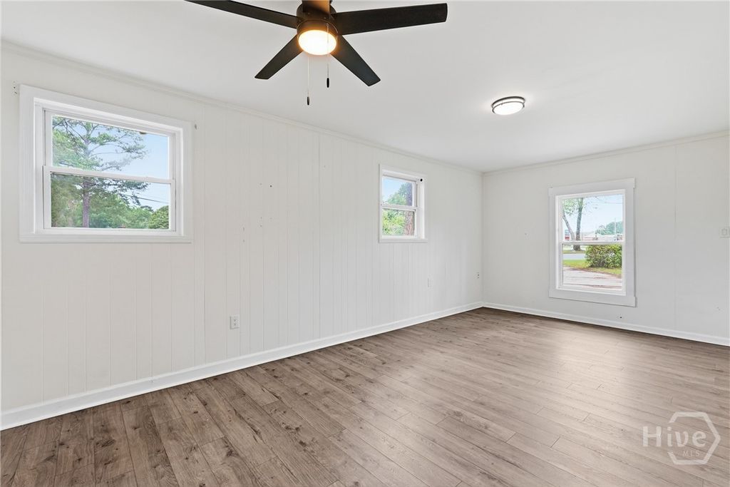Image 14 of property listing at 200 Frontage Road, Rincon, GA 31326